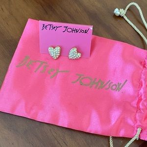Betsey Johnson heart earrings (new in bag)